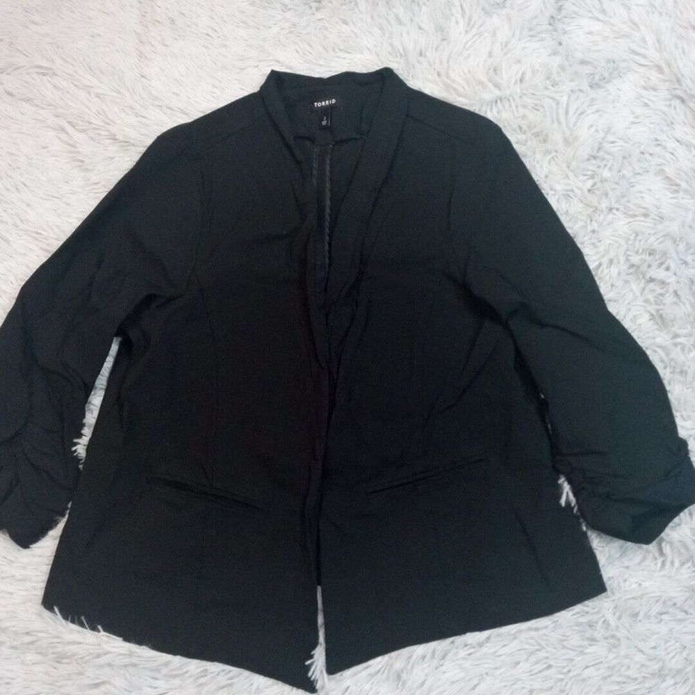 Torrid Jacket Womens 2 Black Blazer Career Pockets Open Front Comfort Casual